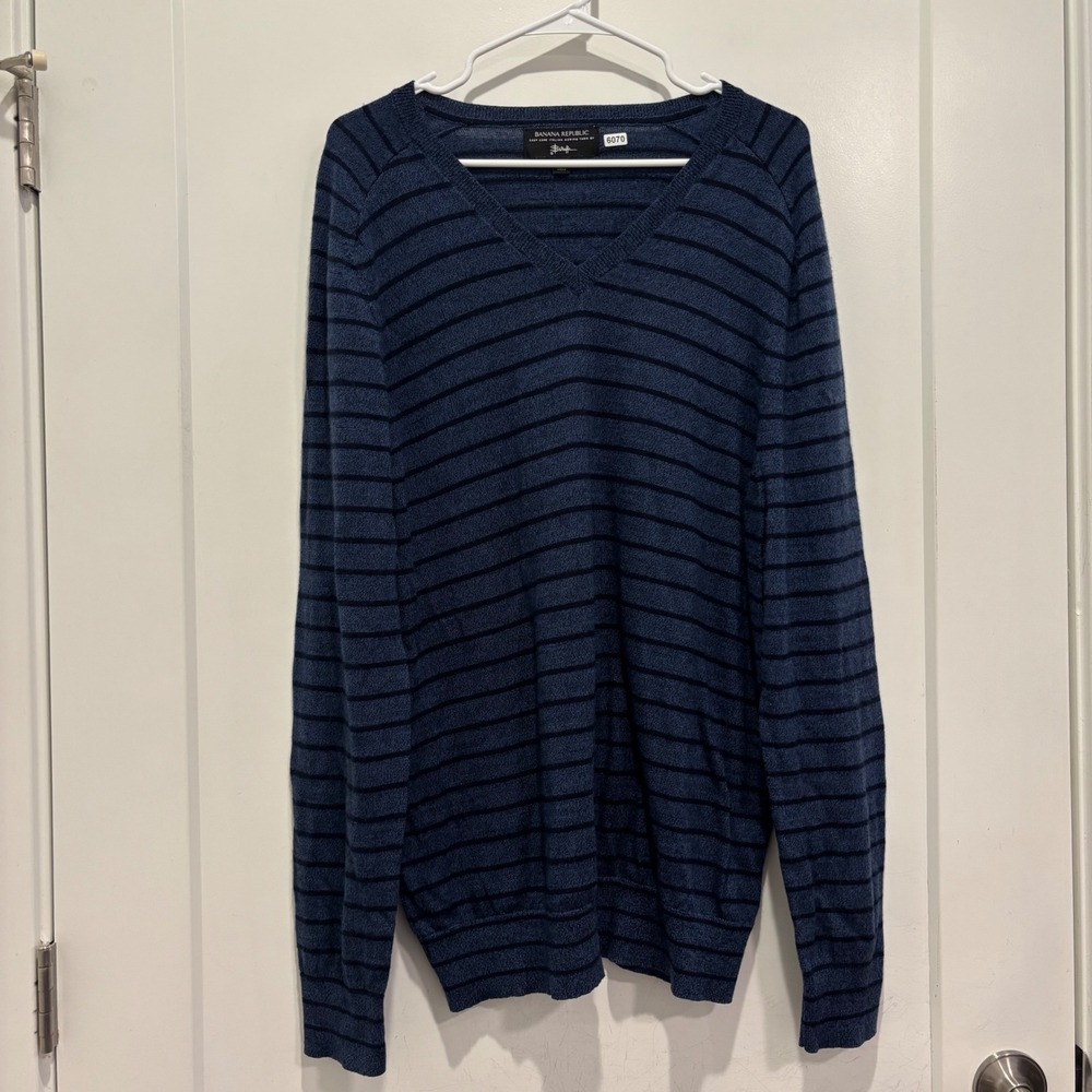 Banana Republic Mens XL Blue Striped Italian Merino Wool V-Neck Sweater Baruffa
